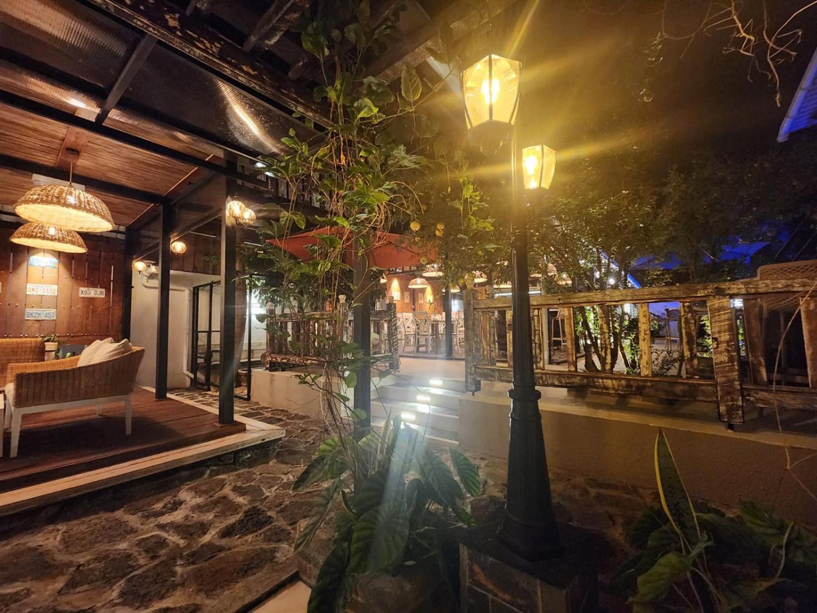 The Rustic Studio Grand Baie Esterno foto